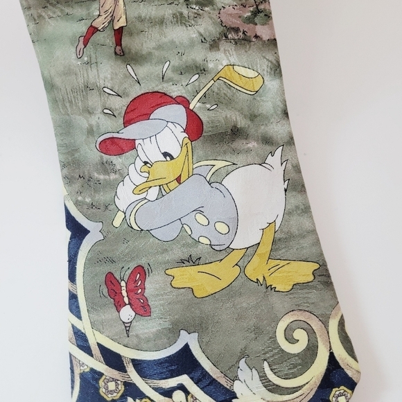Disney‎ Mickey Unlimited Vintage Donald Duck Golfing Novelty Tie - Picture 2 of 6